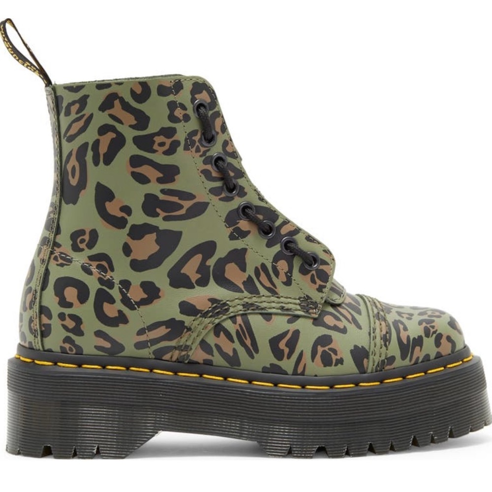 Brand new Dr. Martens Sinclair Platform Bootie / Boot